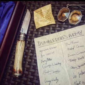 ISO!!!!! Dumbledore’s knife replica!